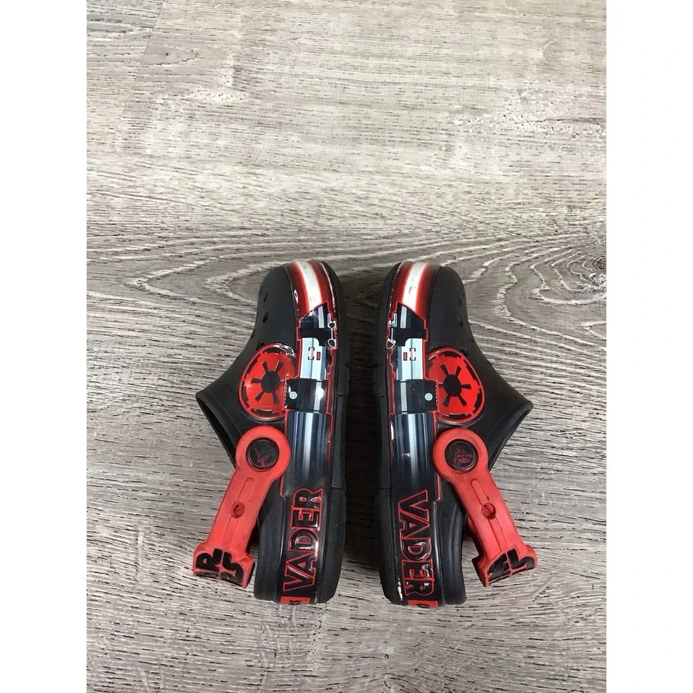 Crocs Star Wars Darth Vader C9 Shoe Clogs Childs Size 9 Black/Red Disney Slip On
